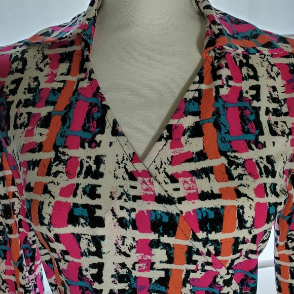 Ann Taylor wrap top  Sz. S. - Picture 2 of 4